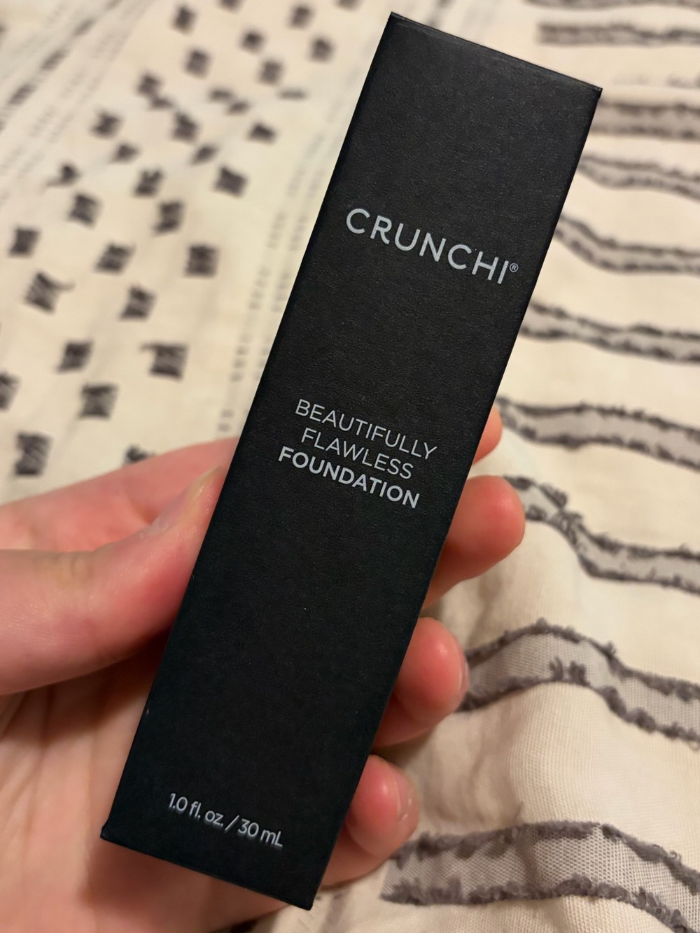 NEW Crunchi Beautifully Flawless Foundation Shade 1.0 Fair Neutral - Picture 2 of 10